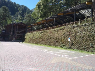 八仙山遊樂區遊客中心前