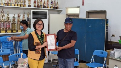 霧臺鄉大武社區發展協會理事長歐德祥帶領部落居民一起以實際行動支持「臺灣黑熊生態服務給付示範計畫」
