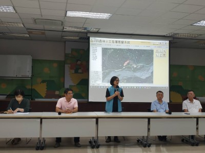 林業保育署屏東分署分署長楊瑞芬主持綜合座談