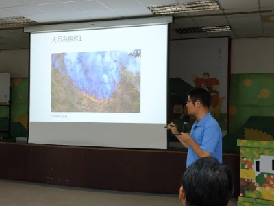 林業試驗所潘孝隆助理研究員授課