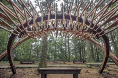 108年初建好的「脊森」背面照(郭恩愷提供)