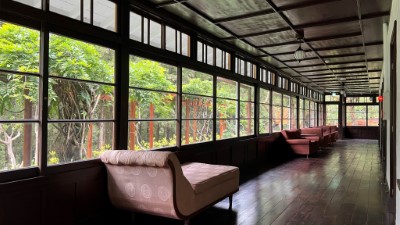 洋館15洋館外走廊-擺放民國時期傢具