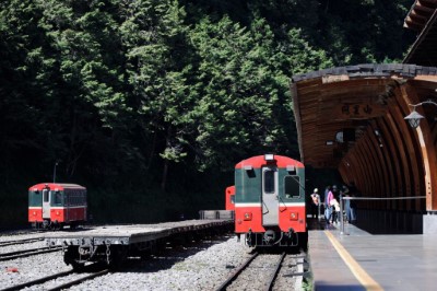 阿里山車站發車前的月台景色