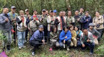 野放人員合影照片