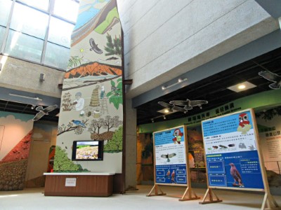 館內B1常設展介紹火炎山地形地貌及淺山生態系（林業保育署新竹分署提供）