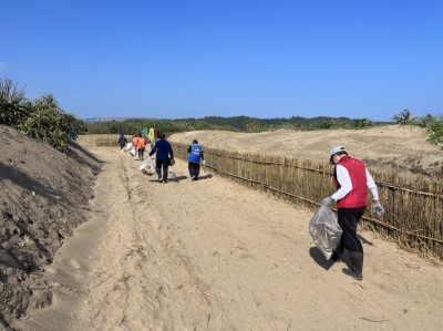 在地里民共同淨灘淨林2
