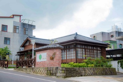 關子嶺臺灣木材故事館推出龍年春節打卡送好禮活動，與民眾喜迎龍年