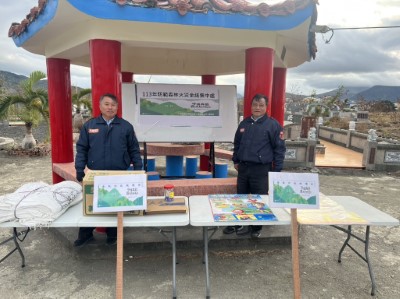 配合政府金紙集中處理措施，於車城第一公墓涼亭辦理金紙集中處理贈好米活動3