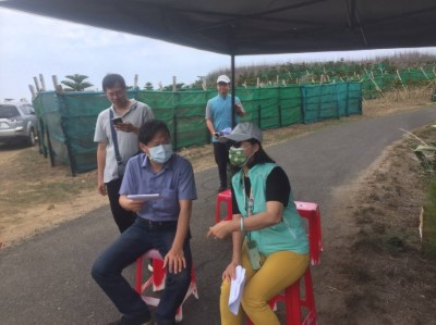 林業及自然保育署屏東分署分署長楊瑞芬（右）與澎湖縣政府消防局進行意見交流1