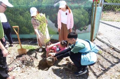 圖8植樹體驗4