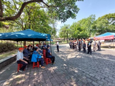 林業保育署嘉義分署18日於關子嶺嶺頂公園辦理漂流木清運辨識演練，邀集轄內各機關一同參與