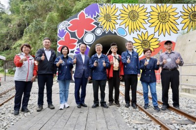 Completion Ceremony for the Alishan Forest Railway Tunnel No. 42, Praying for a Smooth Journey