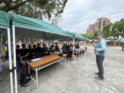 林業保育署臺中分署副分署長為漂流木緊急應變召集人，主持演練並於演練後針對各項細節邀請各機關單位做整體檢視與確認。