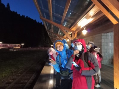 生態營包含撘阿里山小火欣賞最知名的阿里山日出