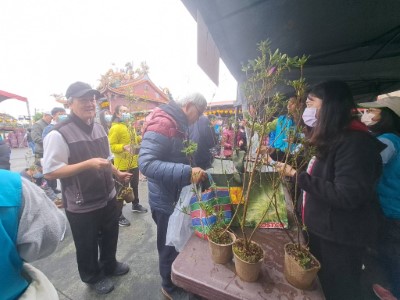 捐發票贈樹苗2