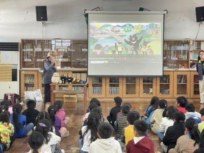 故事開始前由廉政志工介紹故事主角-保育類野生動物