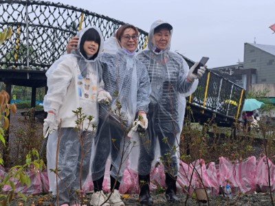 冬山鄉公所員工及南興社區植樹活動3