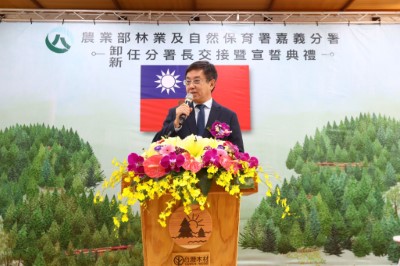 林署長感謝張分署長任內積極任事與辛勞付出，並期許李分署長能率領嘉義分署全體同仁邁向更優異表現