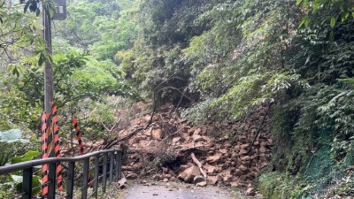 健行步道0.4k處步道邊坡崩落(林業保育署新竹分署提供)