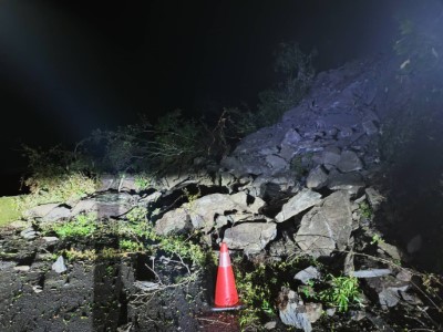大雪山林道29.4K土石崩落無法通行1