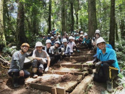 步道志工完成步道後合影（林業保育署新竹分署提供）