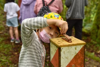 森林定向探險(東眼山自然教育中心提供)