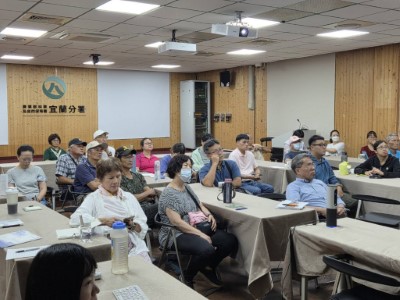 分署同仁、志工及獵人協會聽講