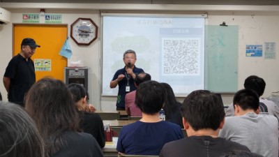 林業及自然保育署新竹分署周秘書以哲代表機關為課程致詞及介紹講座(林業保育署新竹分署提供)