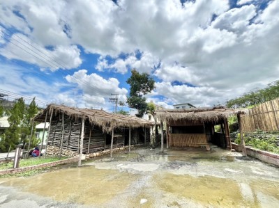 與原住民發展重點學校玉山高中合作，運用國產材重建泰雅族傳統家屋