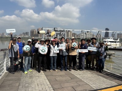 114年8月6日新竹分署協同宜蘭分署執行水陸聯合移除，出發前進行誓師活動，開場前由兩位分署長勉勵同仁(林業保育署新竹分署提供)