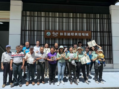 林業保育署嘉義分署希望透過奮起湖林業循環利用場域及阿里山農會專櫃設立，讓產地到產銷循環與在地共好，完整林業永續經營產業鏈