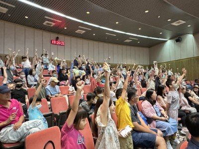 透過金鼎獎作家王文華老師與長期投入黑熊保育專家姜博仁博士精彩分享，讓現場觀眾熱烈回響，踴躍參與問答互動