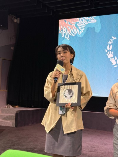 《守護：百步蛇野外護卵孵化記錄》影片導演道綺全球傳播有限公司顏妏如獲獎後感謝林業保育署臺中分署對於本片拍攝過程給予支持，以及野聲環境生態有限公司專業團隊在野外監測工作上的努力