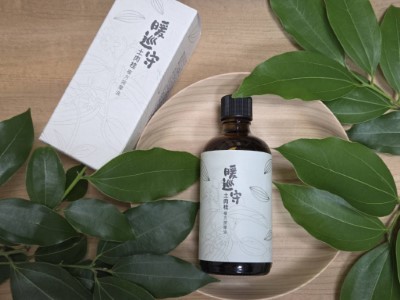 利用土肉桂葉為原料萃取精油，調配土肉桂複方按摩油