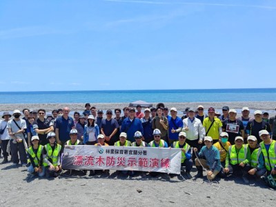 超前佈署「跨機關汛期防災漂流木處理演練」