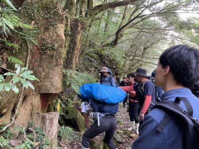 圖三、術科訓練-應注意巡視現地之各種跡象(林業保育署新竹分署提供)