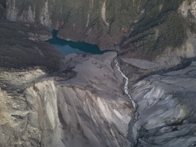114年10月7日上午空拍堰塞湖區，初判無異常變化。
