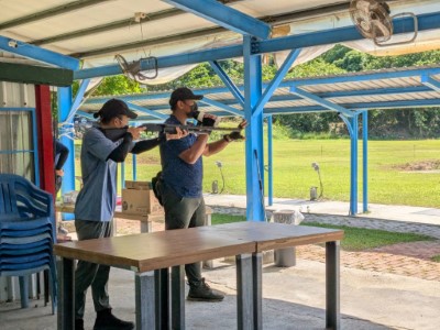 射擊姿勢與瞄準要領解說