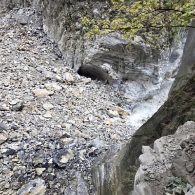 1141023-立霧溪燕子口堰塞湖壩體滲流