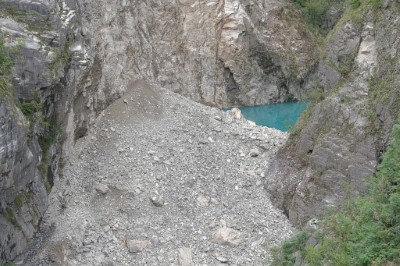 114年10月25日立霧溪燕子口堰塞湖