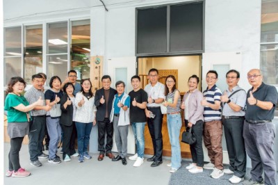 屏東木育館揭牌儀式完竣大合照