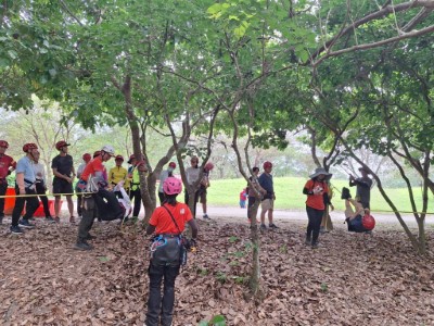 繩索搭配吊帶橫渡
