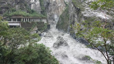 燕子口堰塞湖潰決時水流量最大時