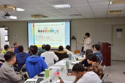 圖二、桃園市環境教育資源推廣學會王派鋒老師分享水生植物保育及繁殖工作經驗