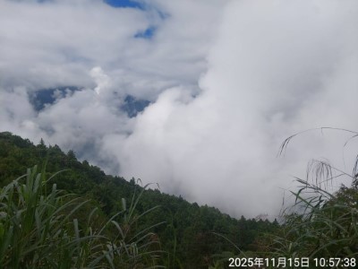 114年11月15日馬太鞍溪堰塞湖空拍，濃霧無雨。