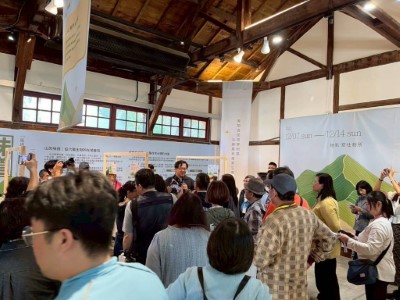 「產學合作成果：屏科大團隊於展區導覽解說」