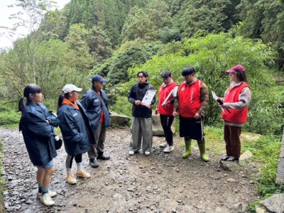 因應特富野古道周邊多次記錄到黑熊出沒，林業保育署嘉義分署攜手阿里山鄉公所保育隊，於特富野古道沿線巡守及進行黑熊保育