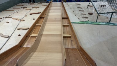 「融岩基地」攀岩場使用在地的國產材臺灣杉與柳杉等國產材作為場域素材