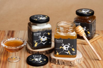 蜂蜜包裝瓶身與瓶蓋細節