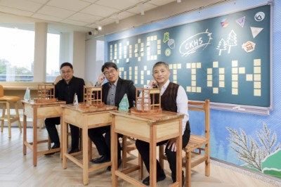 林業保育署、林業保育署花蓮分署與建國中學三方合作，推動國產材課桌椅，提升社會大眾對國產材的認識。